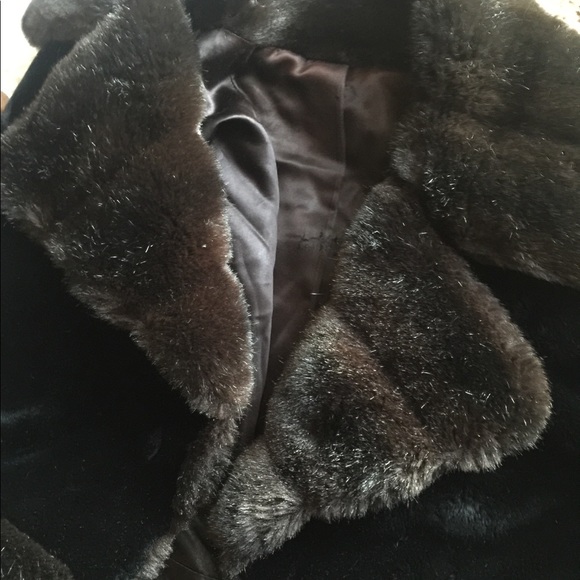 Vintage Perfect Fur Coat - Picture 11 of 16